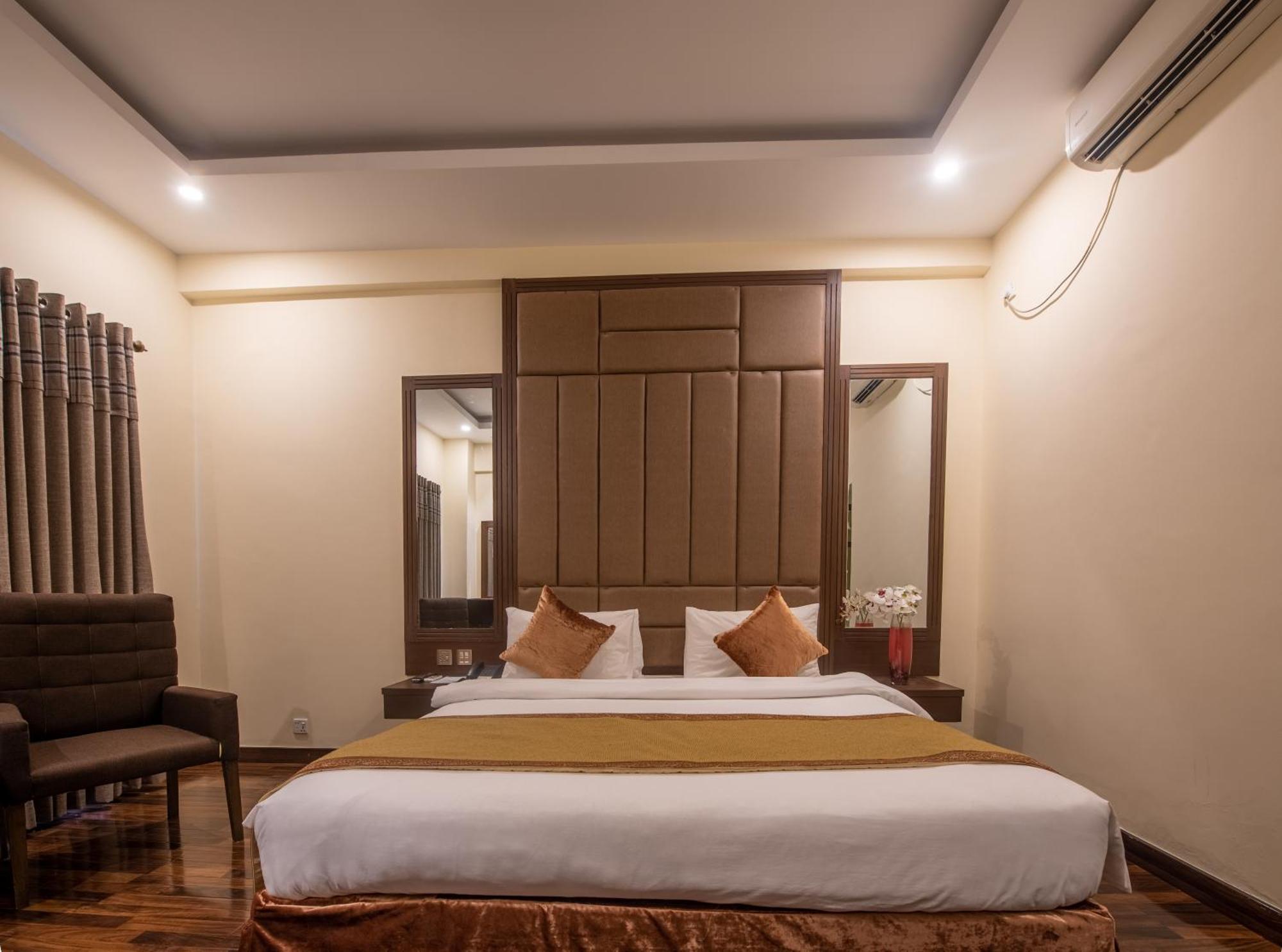 Legend Hotel Ісламабад Екстер'єр фото