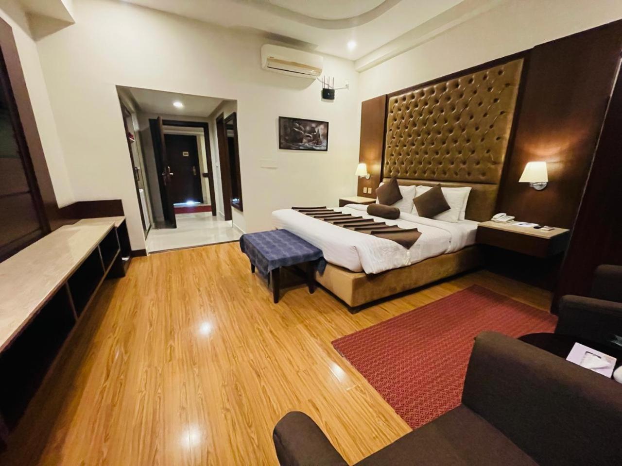 Legend Hotel Ісламабад Екстер'єр фото