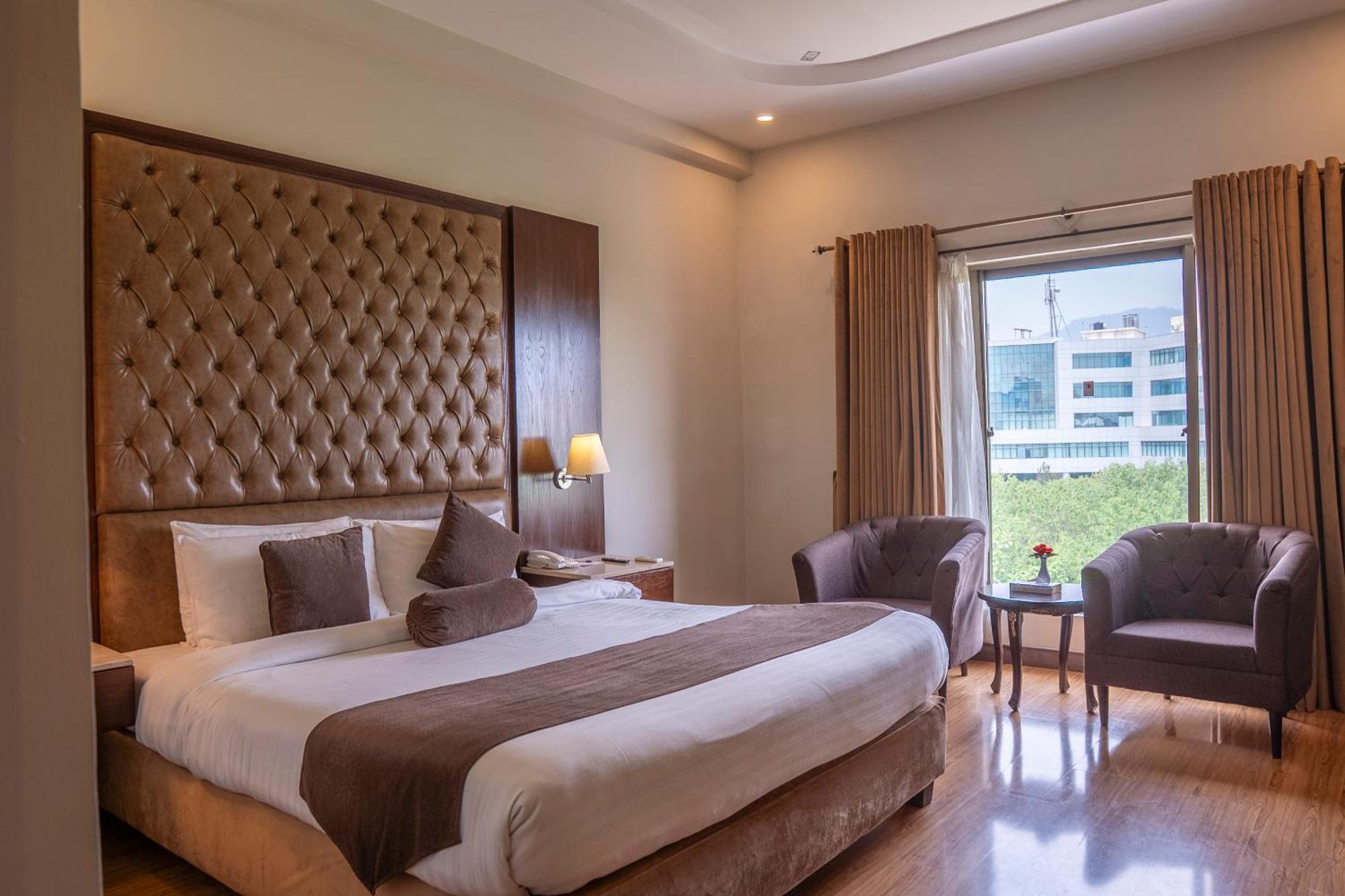 Legend Hotel Ісламабад Екстер'єр фото